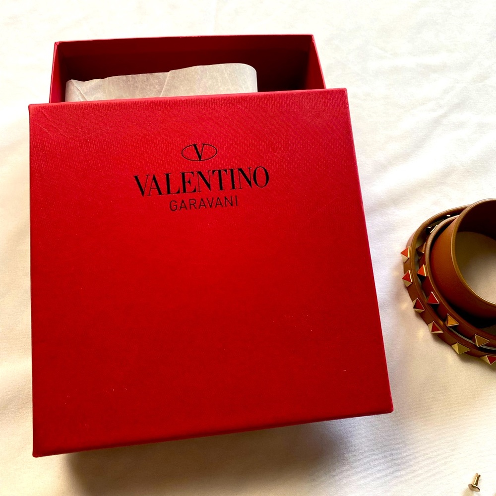 AUTHENTIC VALENTINO GARAVANI multi stud leather bracelet $795 ITALY